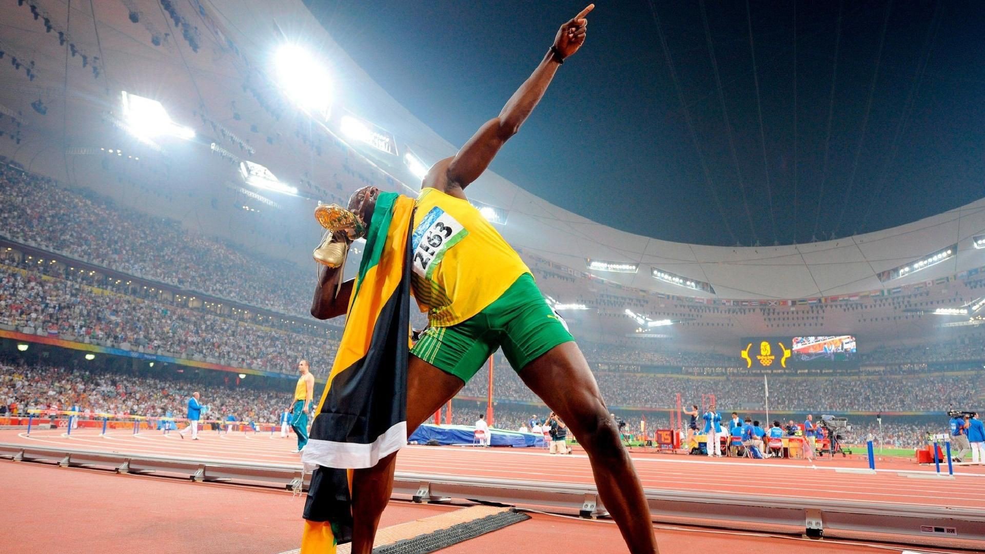 快船全队合力战胜湖人,豪取胜利保持不败,快船目前阵容与湖人比较